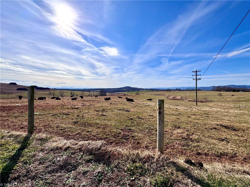 8660 Austin Traphill Road Property Photo 25