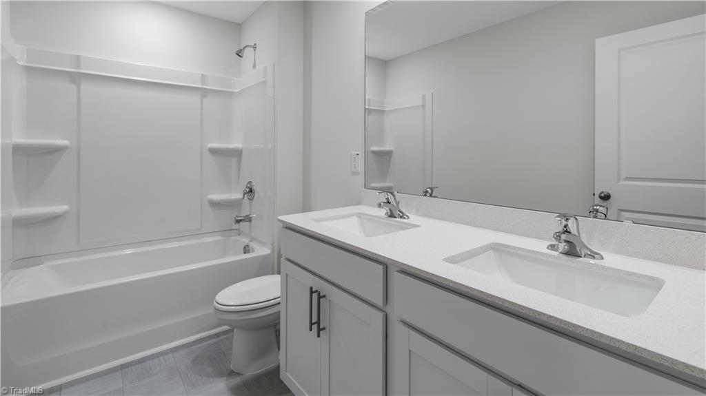 125 Greenbrier Way Property Photo 21