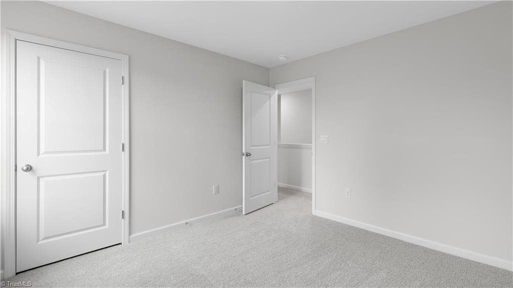 125 Greenbrier Way Property Photo 23