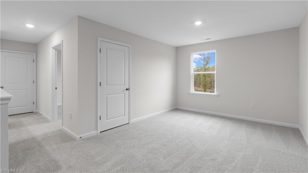 125 Greenbrier Way Property Photo 24