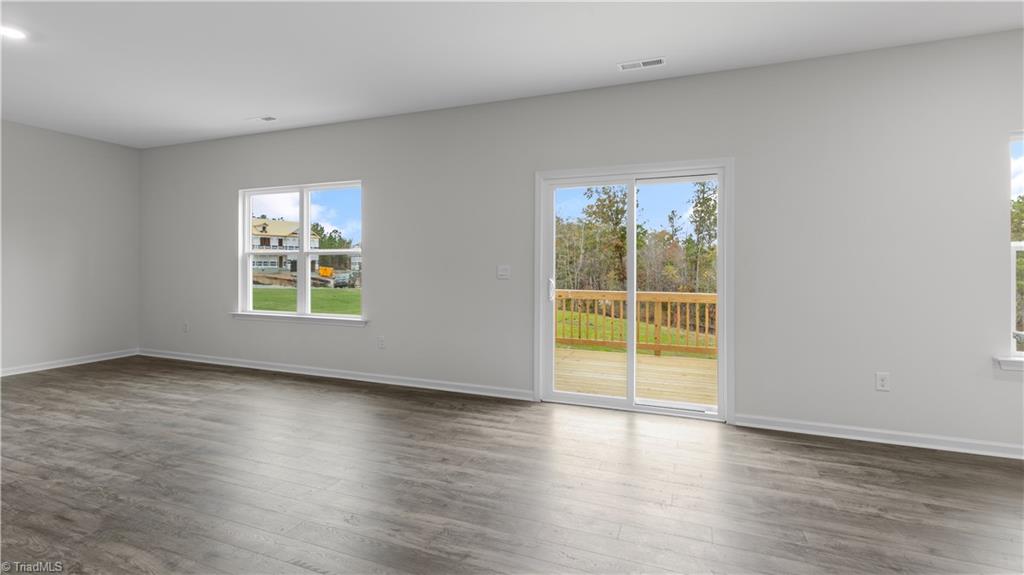 125 Greenbrier Way Property Photo 30