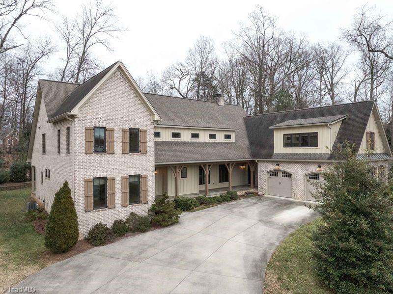 423 Lagerfield Court Property Photo 1