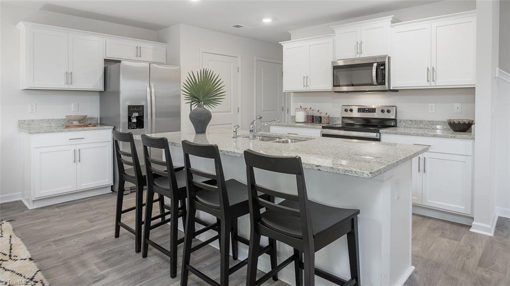 1539 Hamilton Hills Drive Property Photo 7