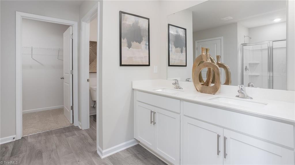 1539 Hamilton Hills Drive Property Photo 17