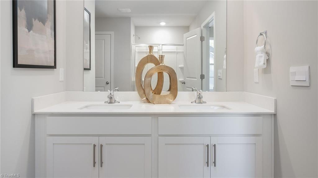 1539 Hamilton Hills Drive Property Photo 18