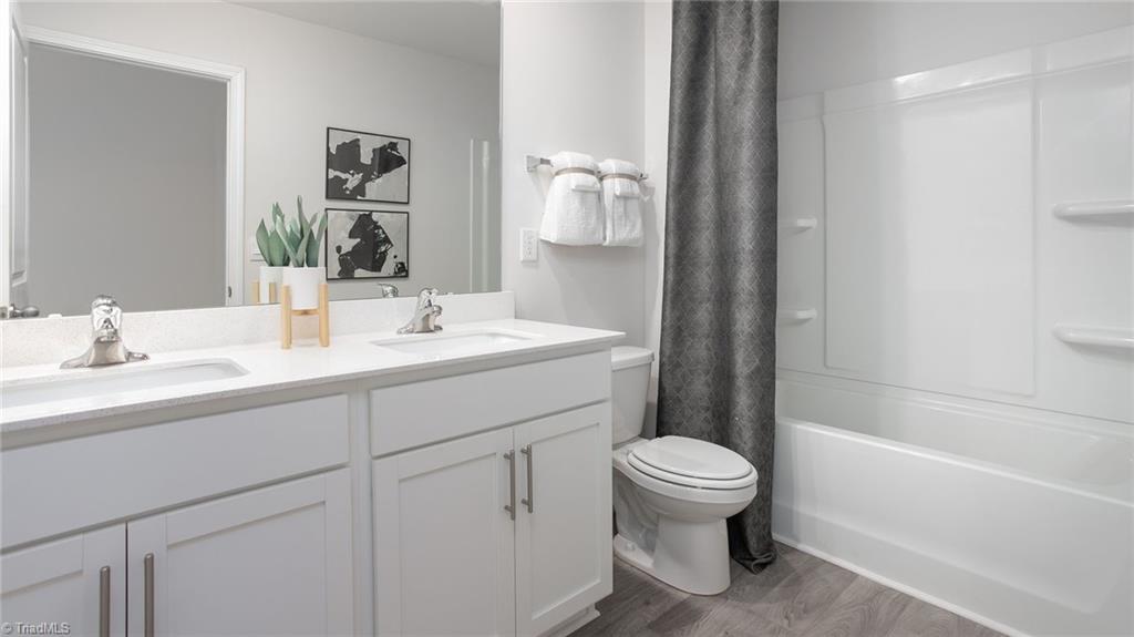 1539 Hamilton Hills Drive Property Photo 22