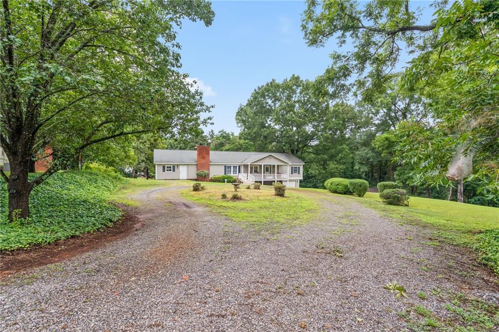 156 Brooks Street Property Photo 3