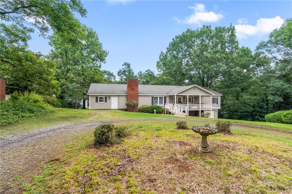 156 Brooks Street Property Photo 4