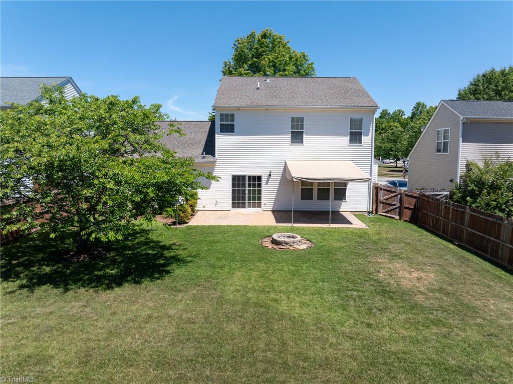 4236 Laurel Ridge Circle Property Photo 4