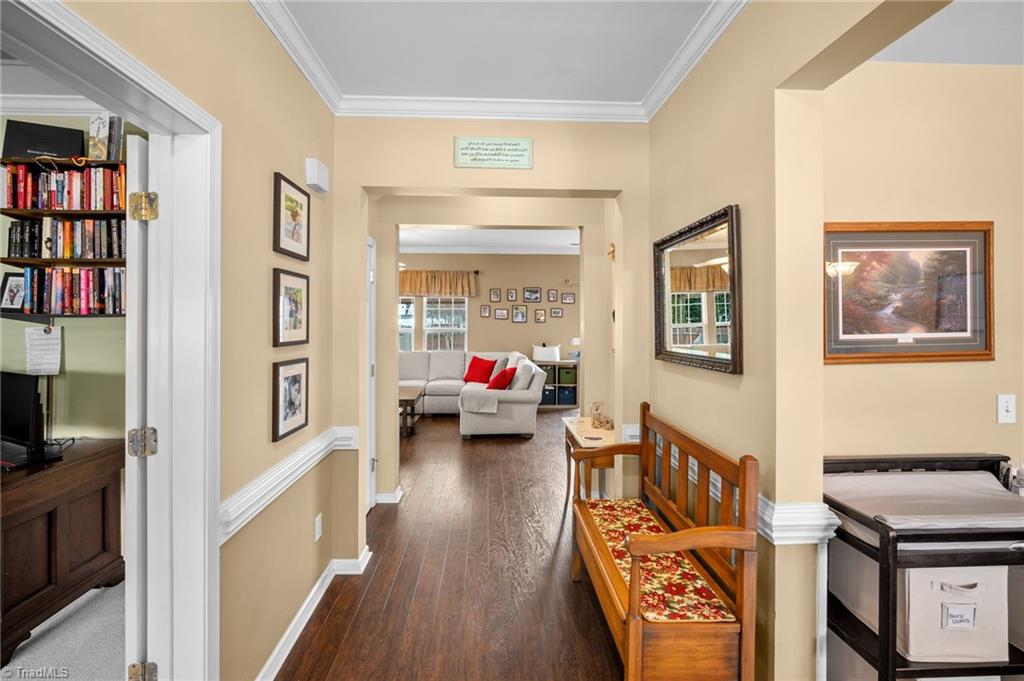 4236 Laurel Ridge Circle Property Photo 8