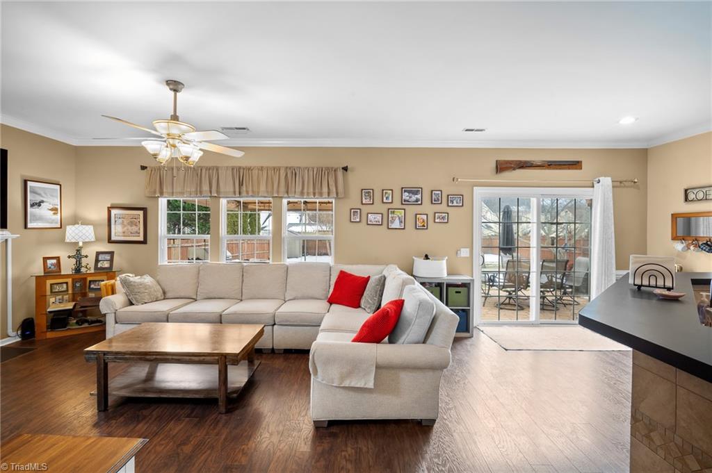 4236 Laurel Ridge Circle Property Photo 13