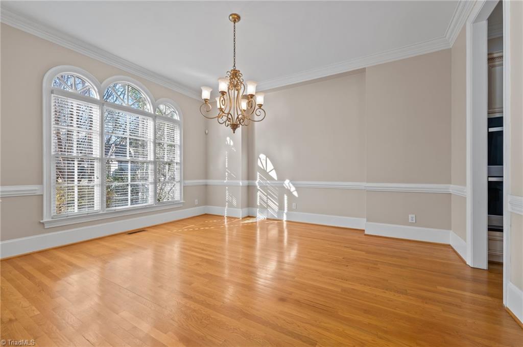 900 Jefferson Wood Lane Property Photo 13