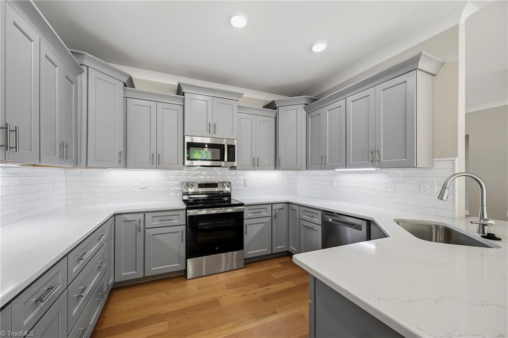 173 Cool Run Property Photo 12