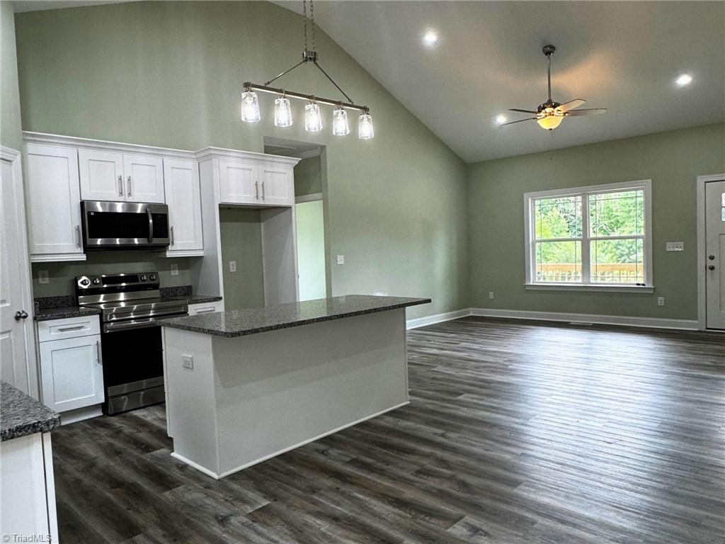 611 Kendall Street Property Photo 4