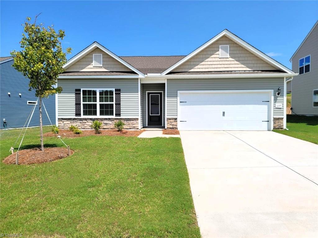 239 Macintosh Drive Property Photo 1
