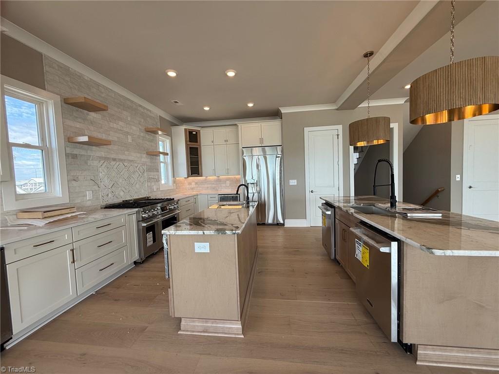 3405 Ocean Drive Property Photo 8