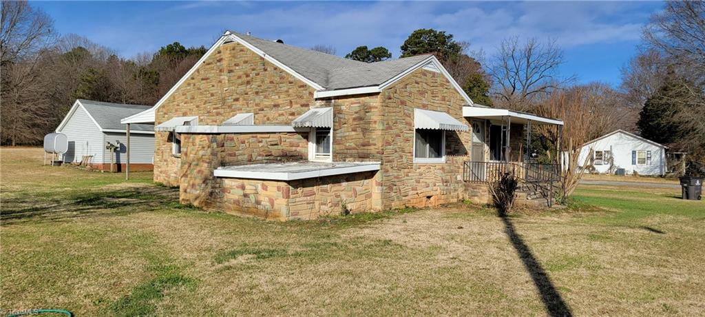 142 Motsinger Drive Property Photo 2