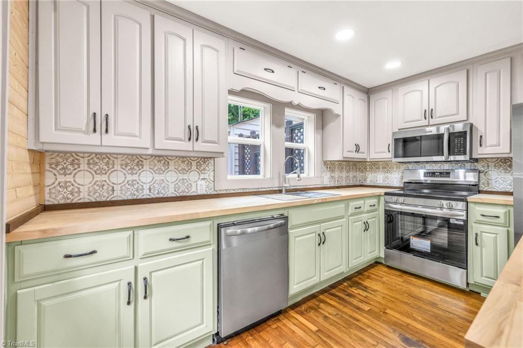 7 Legra Road Property Photo 11