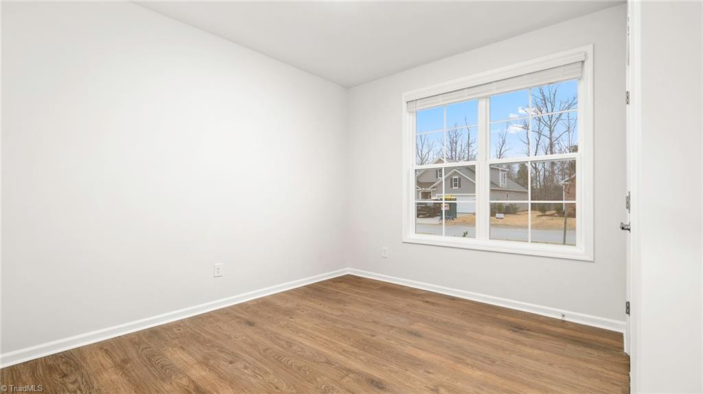 1668 Abberly Place Property Photo 3