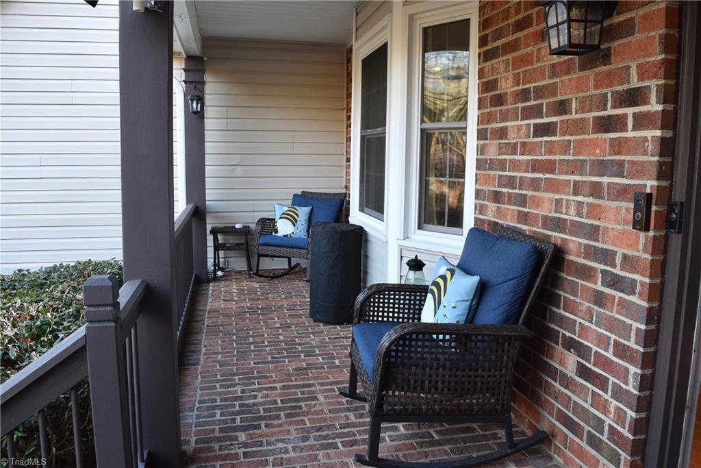 1249 Eton Avenue Property Photo 3