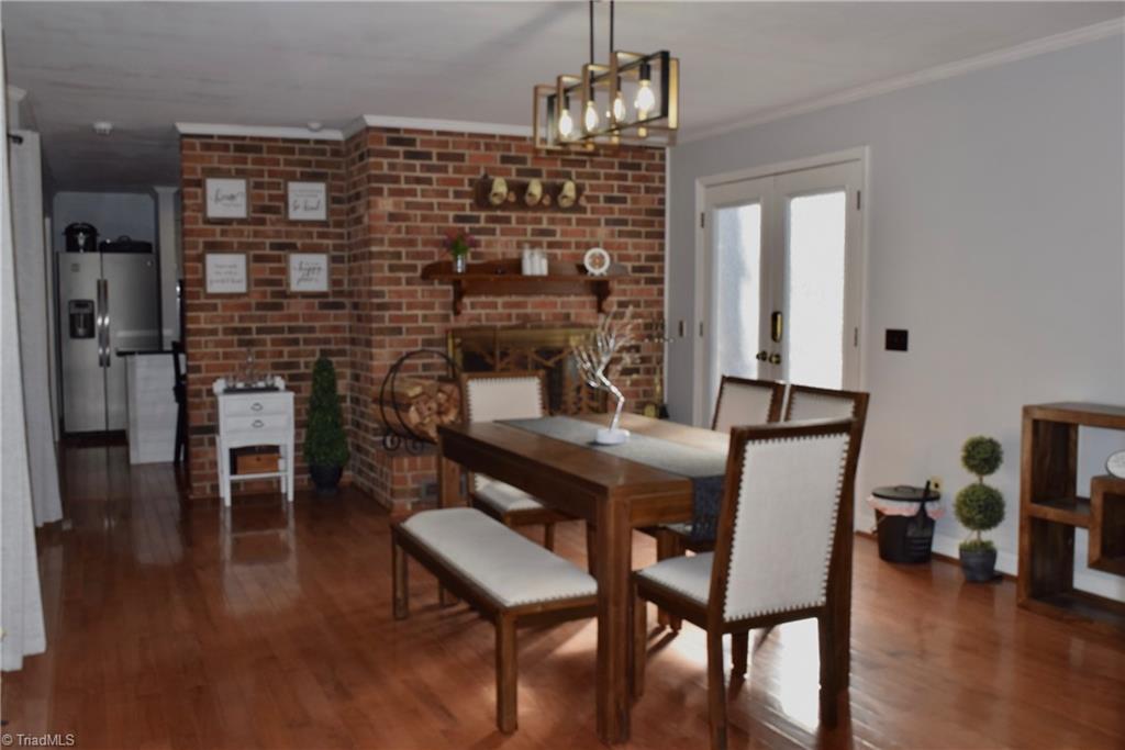 1249 Eton Avenue Property Photo 5