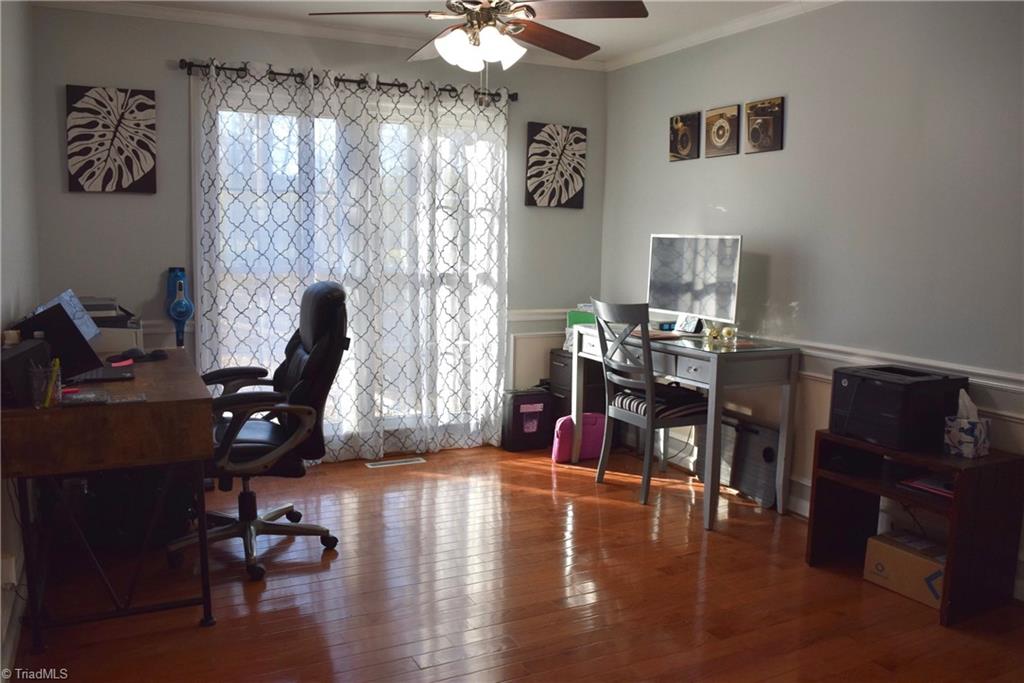 1249 Eton Avenue Property Photo 9