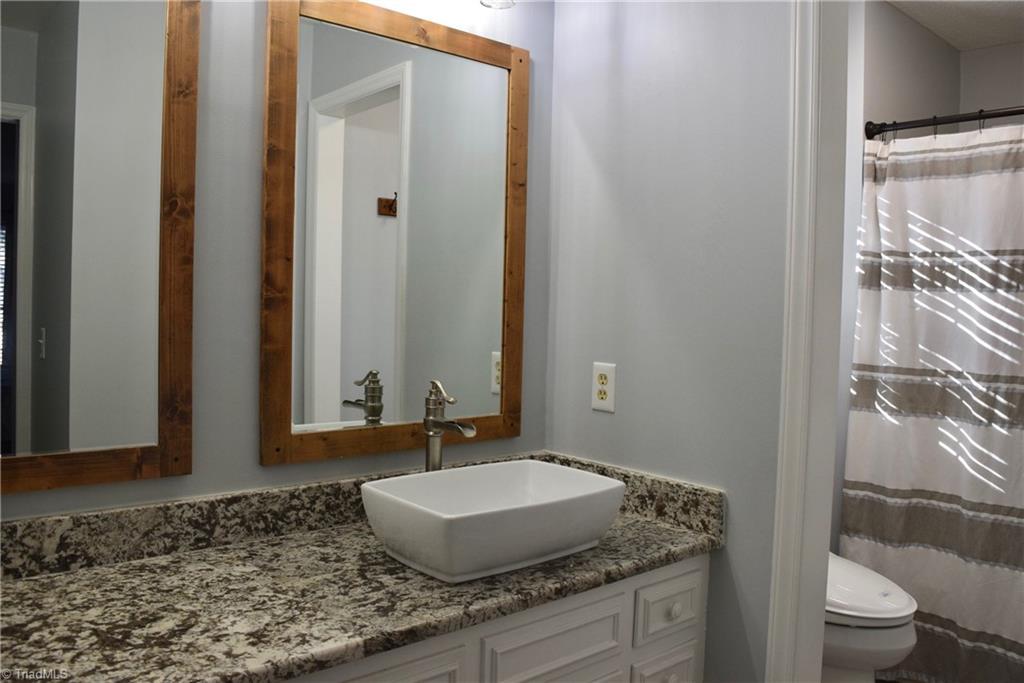 1249 Eton Avenue Property Photo 12