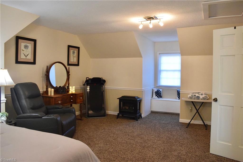 1249 Eton Avenue Property Photo 14