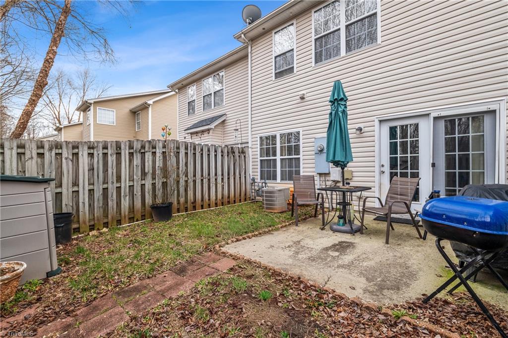 1640 Olivers Crossing Circle Property Photo 3
