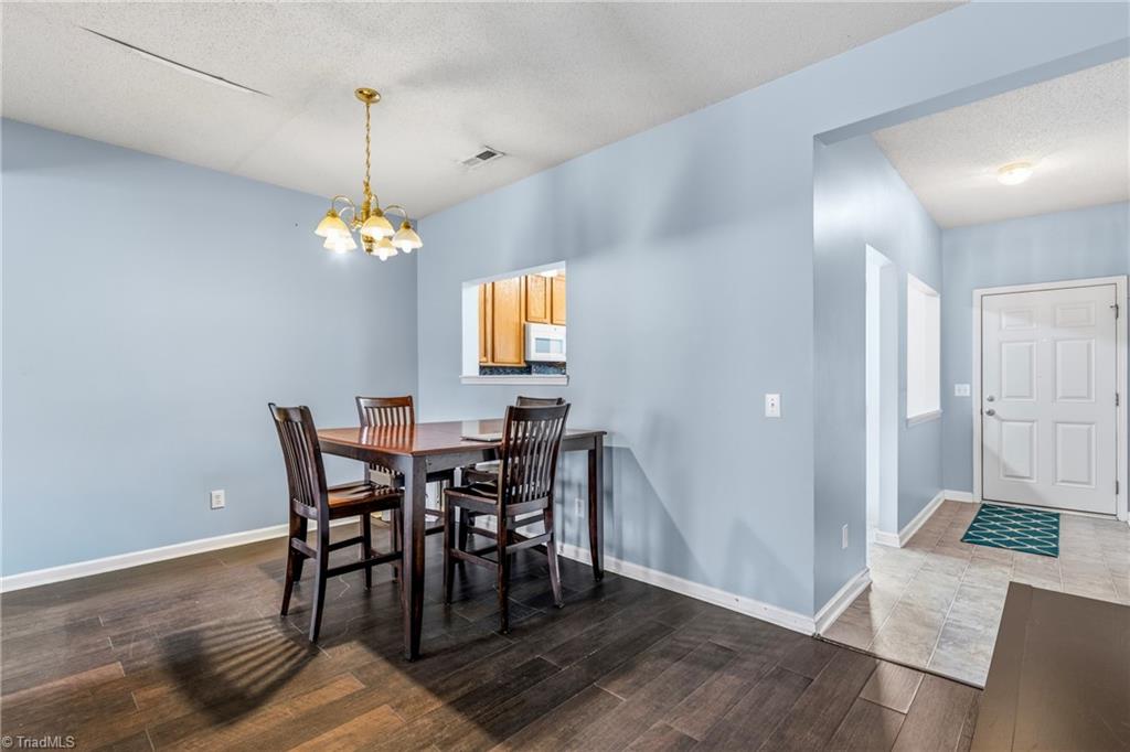 1640 Olivers Crossing Circle Property Photo 13
