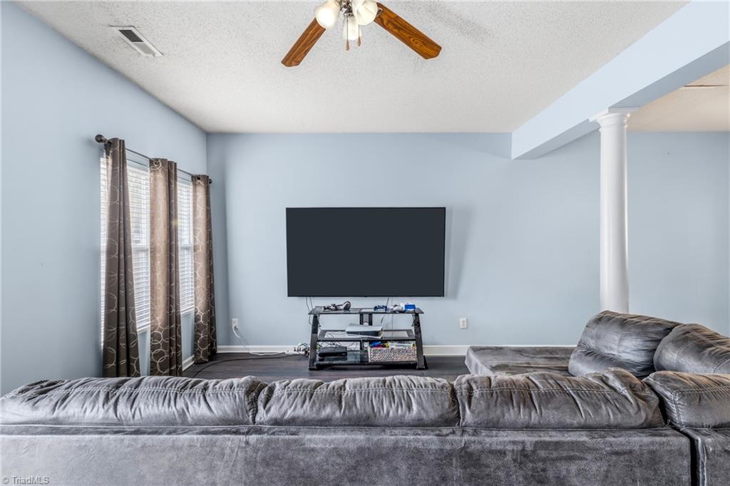 1640 Olivers Crossing Circle Property Photo 17