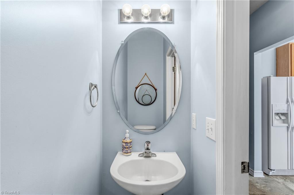 1640 Olivers Crossing Circle Property Photo 19