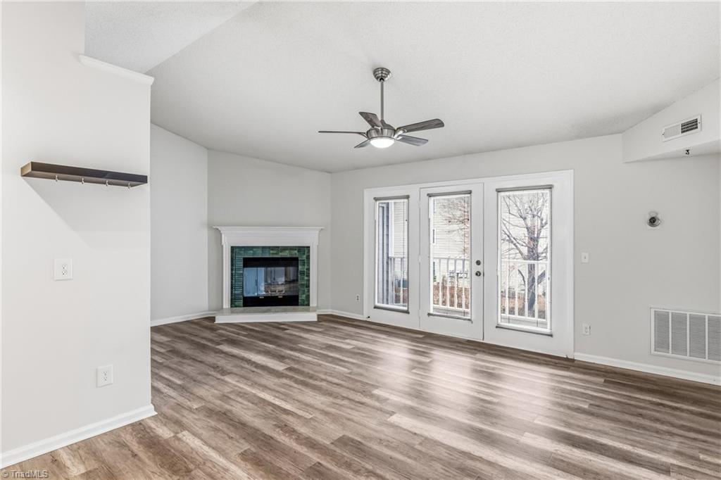 3701 Cotswold Terrace # 7m Property Photo 10