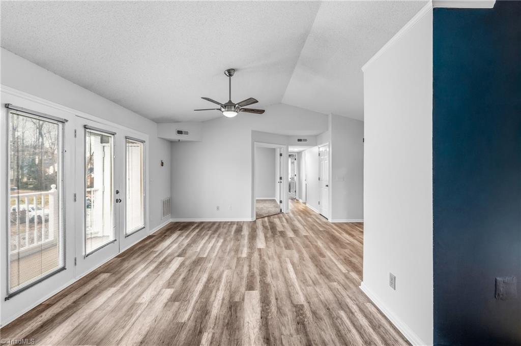 3701 Cotswold Terrace # 7m Property Photo 12