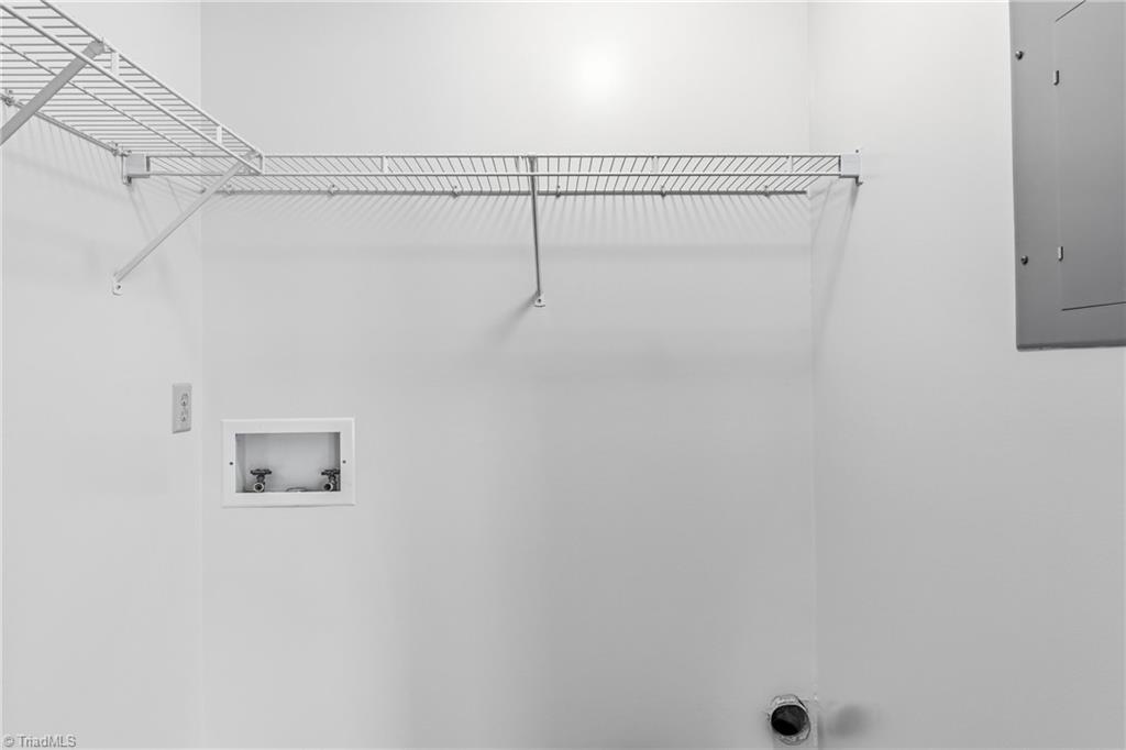 3701 Cotswold Terrace # 7m Property Photo 25