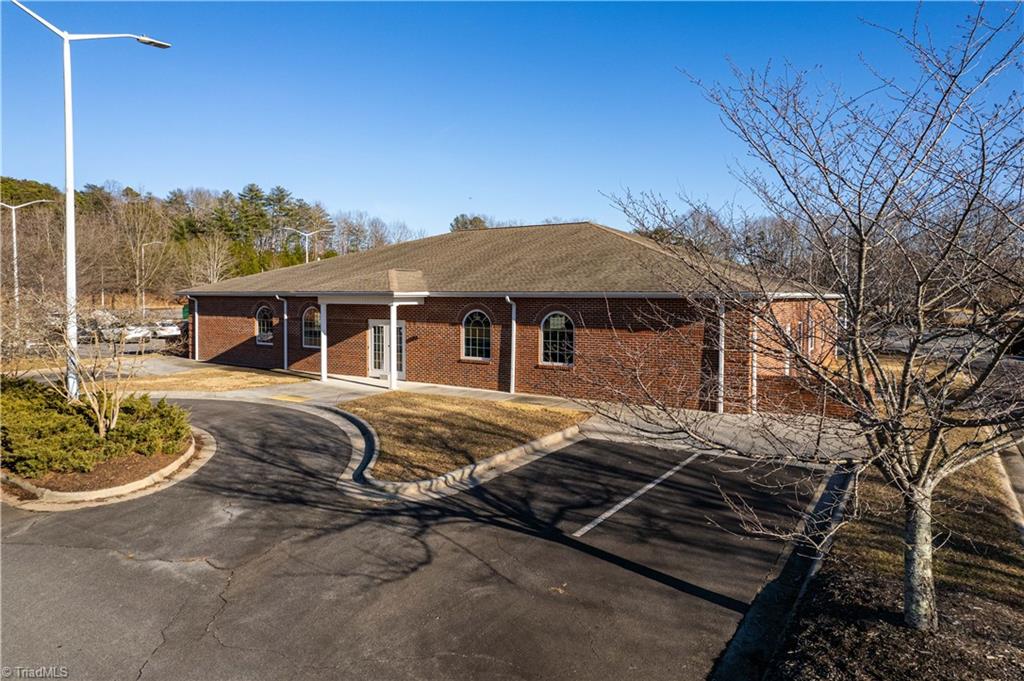 301 Eldon Parks Drive Property Photo 4