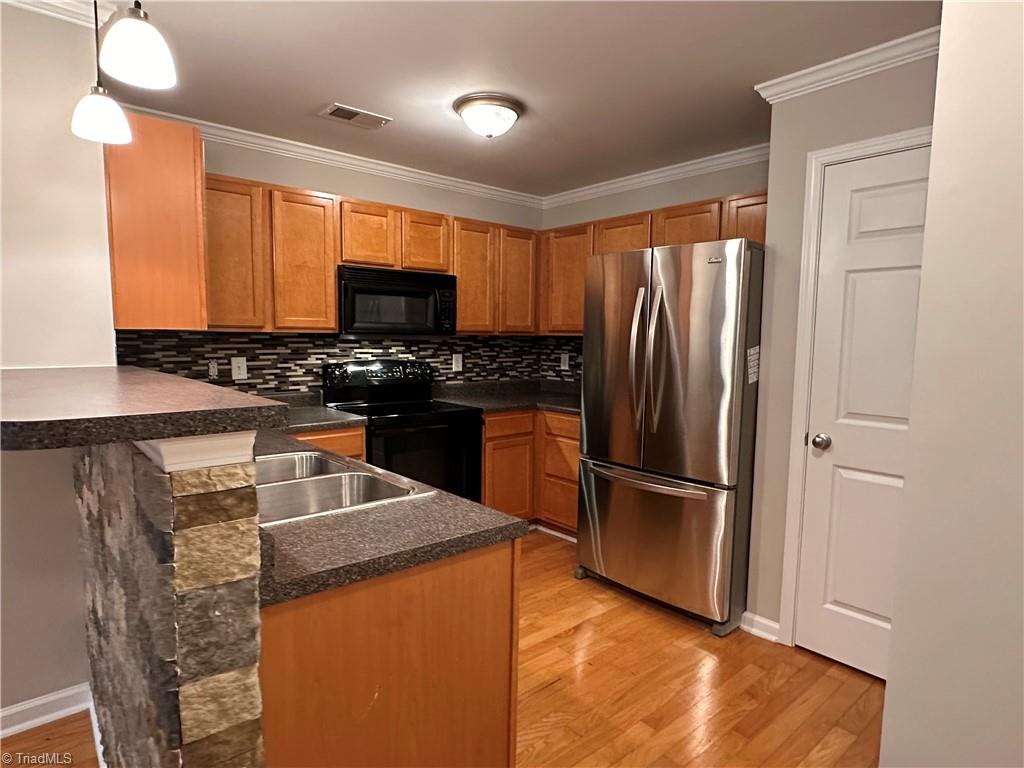 5236 Hilltop Road # 108 Property Photo 8