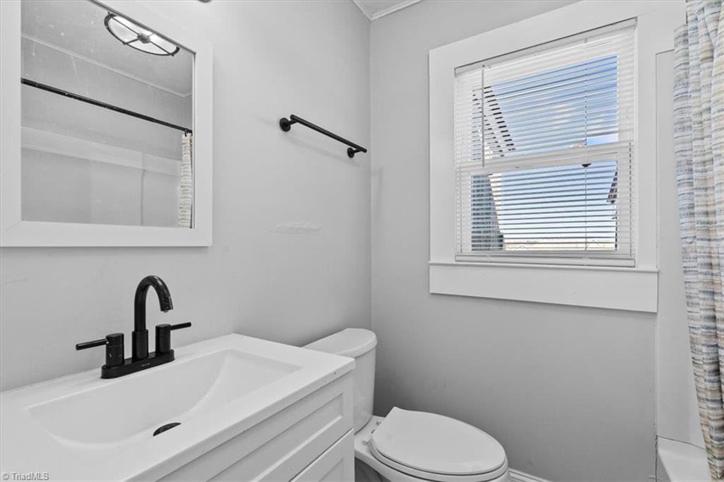 353 Austin Street Property Photo 20