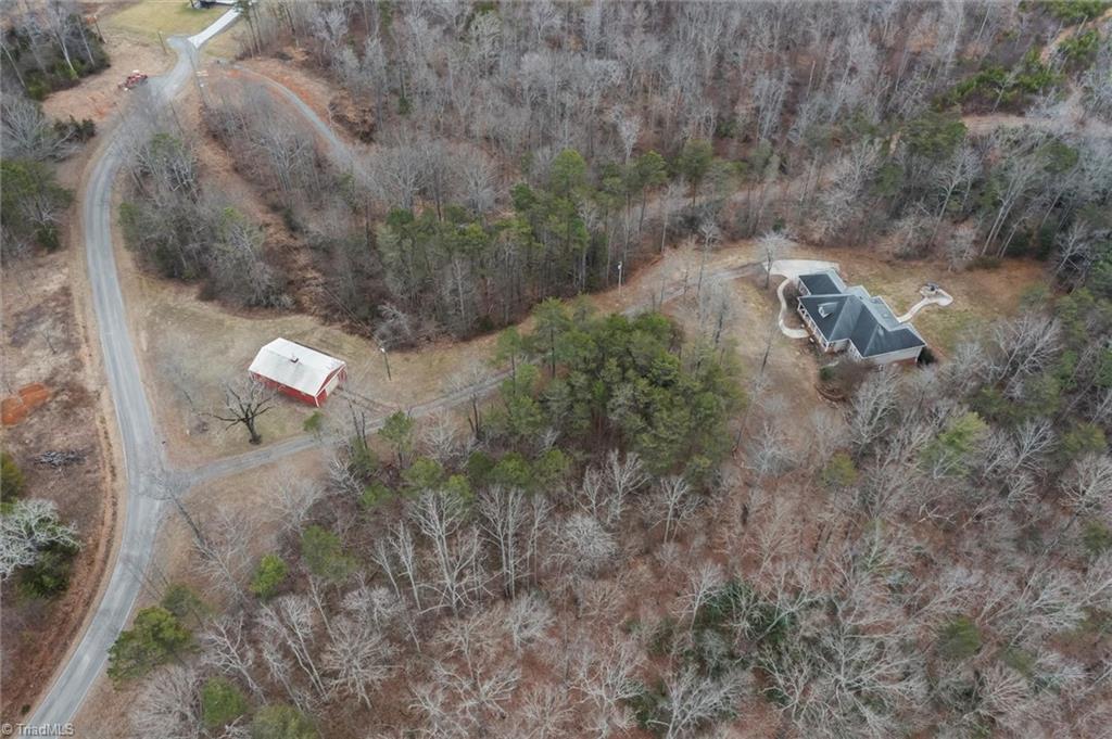 1096 Corner Road Property Photo 2