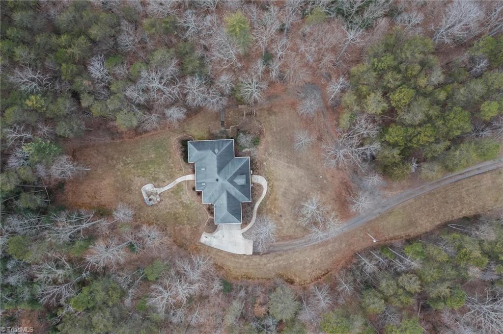 1096 Corner Road Property Photo 3