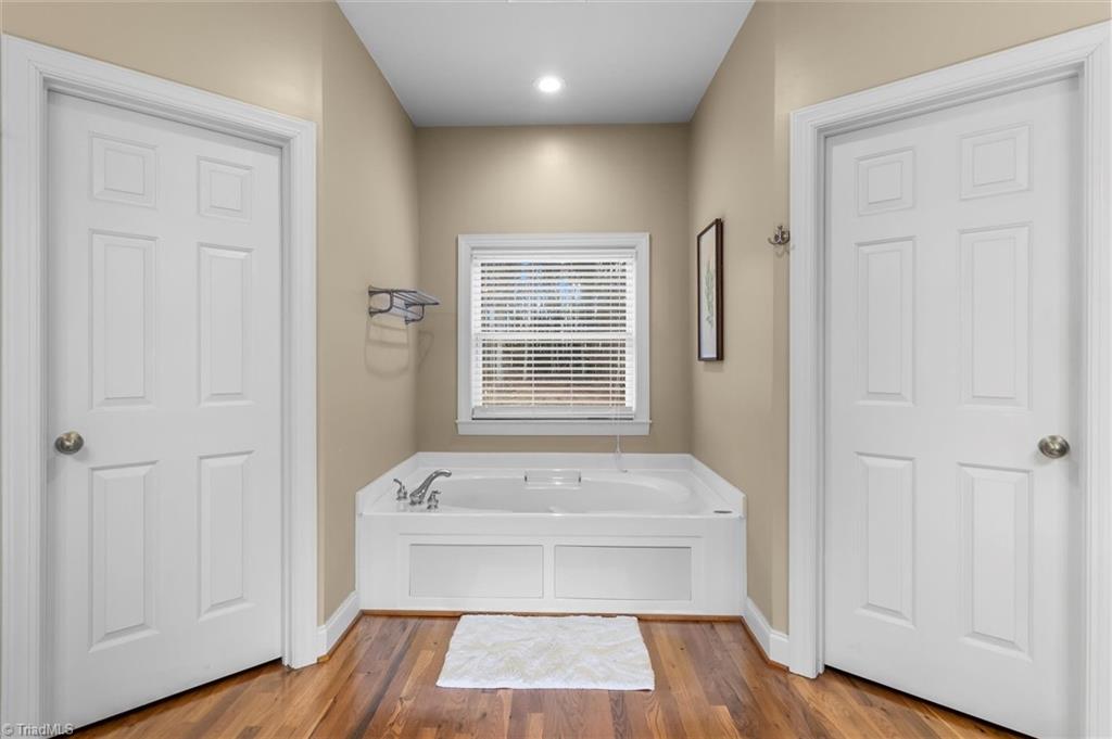 1096 Corner Road Property Photo 20