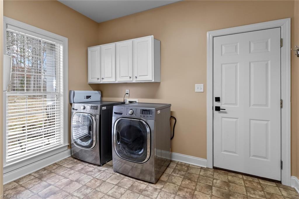 1096 Corner Road Property Photo 30