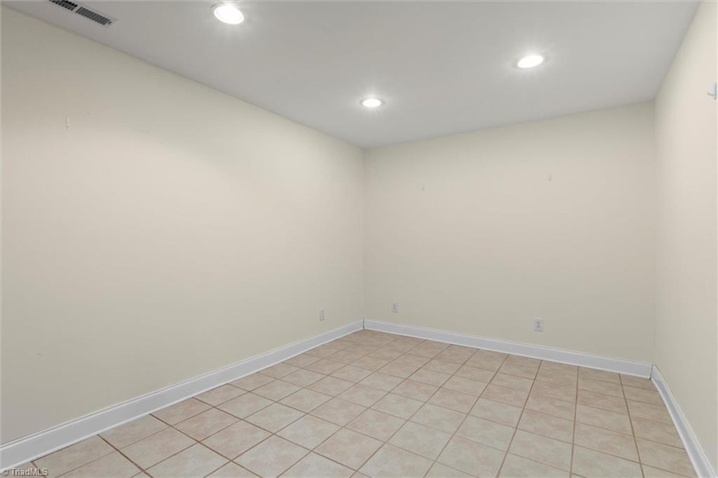 1096 Corner Road Property Photo 37