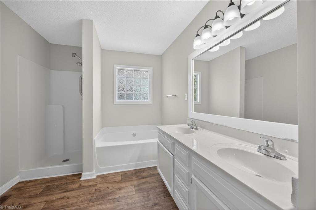 2296 Zornbrook Drive Property Photo 15