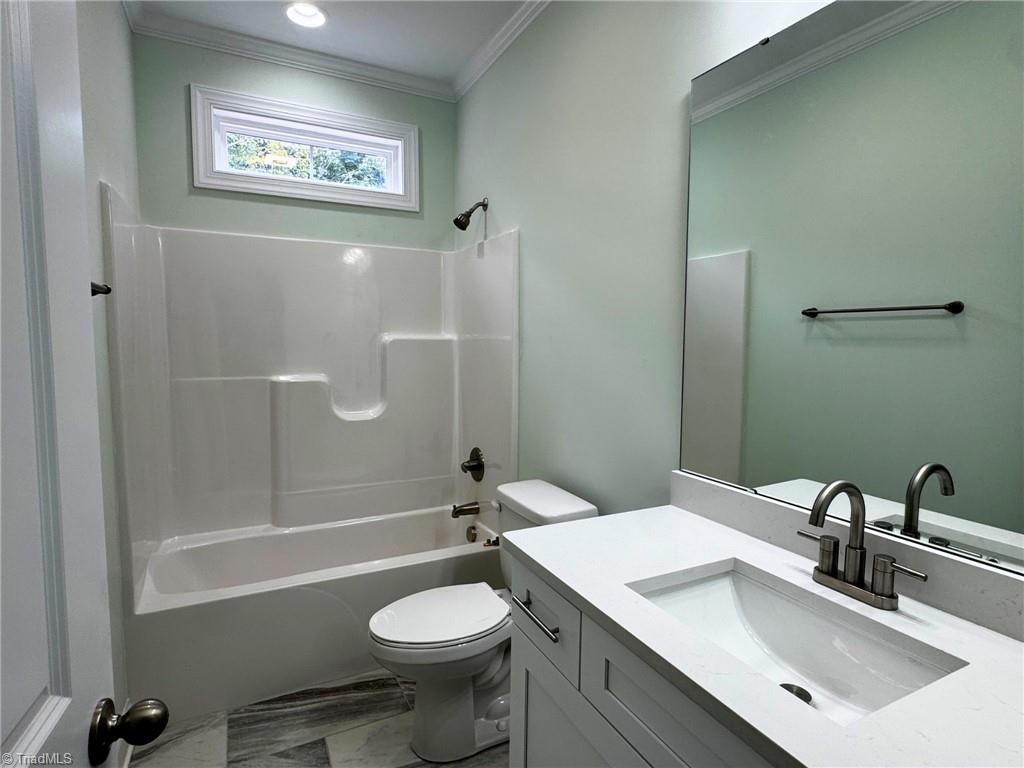 607 Kendall Street Property Photo 13
