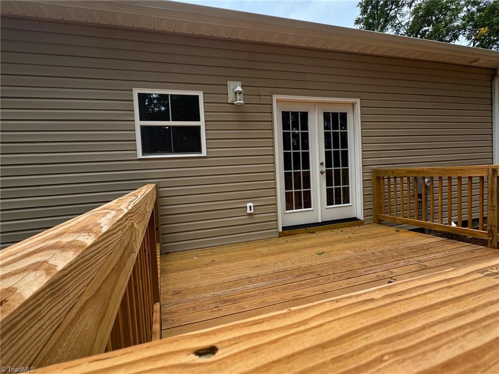 607 Kendall Street Property Photo 16