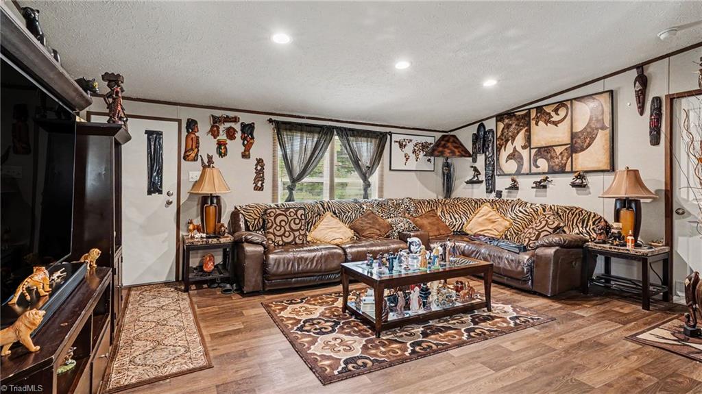 645 Avenue K Property Photo 3