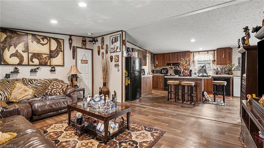 645 Avenue K Property Photo 5