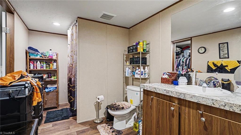645 Avenue K Property Photo 11
