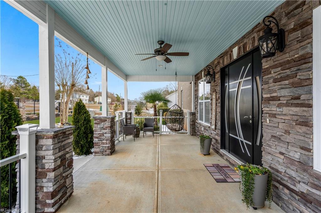 206 Cedar Drive Property Photo 9